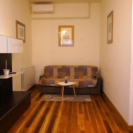 Lana House With Apartment Petrovija Kültér fotó